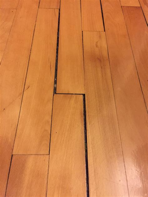 how to patch gaps in hardwood floor